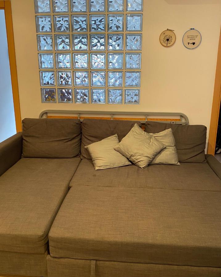 Cozy Apartment At A Great Location! L'Hospitalet de Llobregat Bagian luar foto